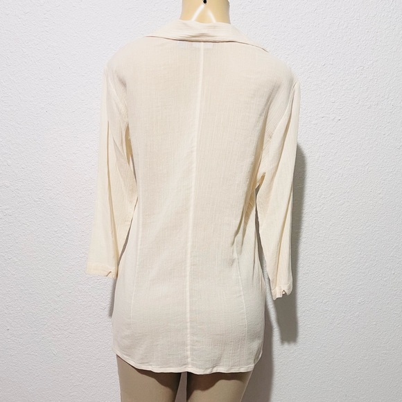 Chico’s Size 2 Off White Ruffle Tunic - Picture 6 of 7